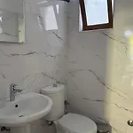 Meta Tirana